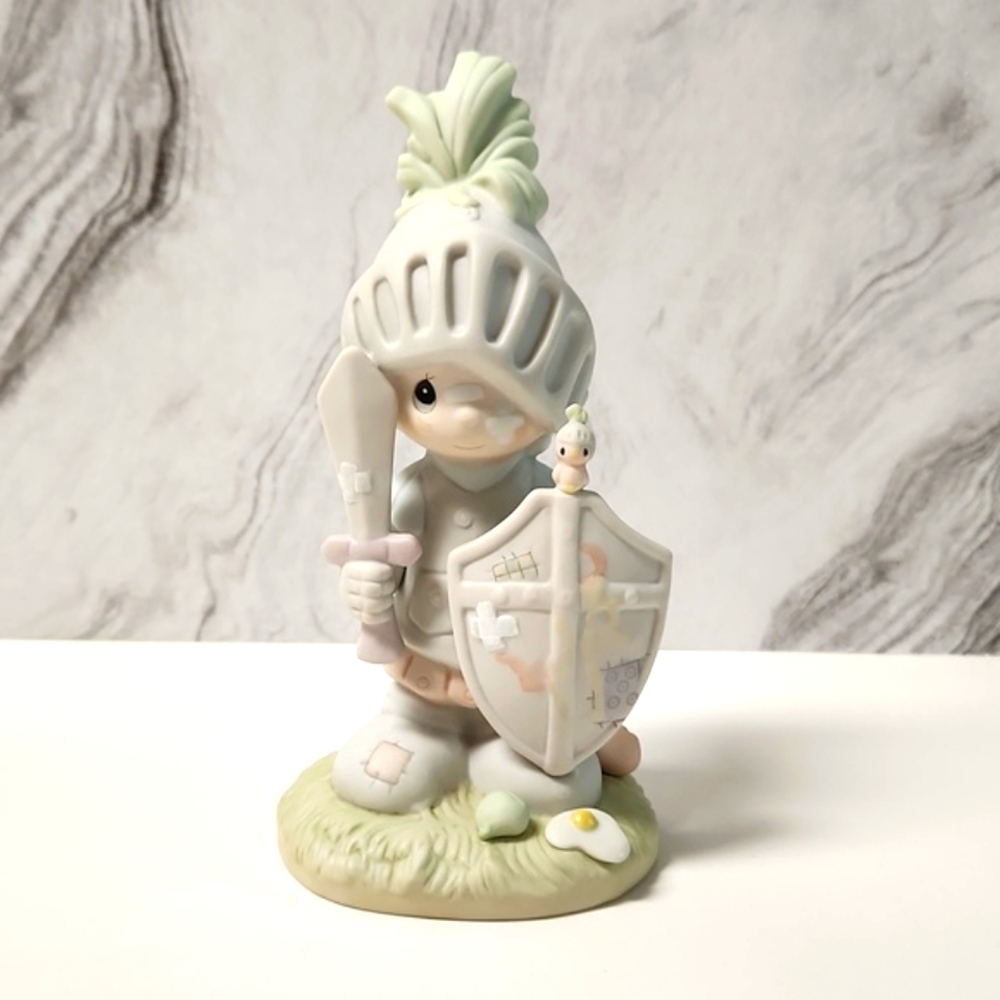 Precious moments "onward Christian soldiers" figurine